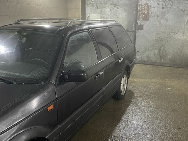 Черный Фольксваген Пассат Вариант, объемом двигателя 2 л и пробегом 328 тыс. км за 1799 $, фото 2 на Automoto.ua