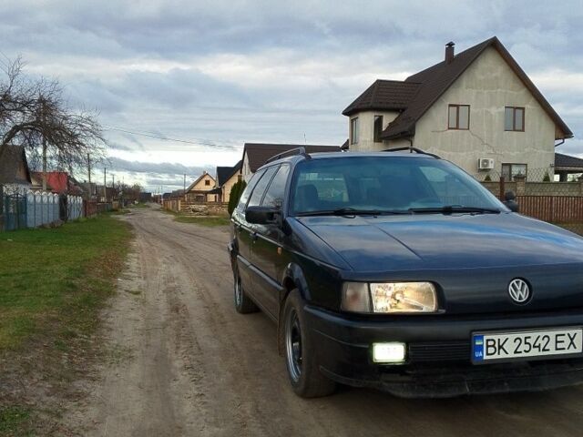 Черный Фольксваген Пассат Вариант, объемом двигателя 2 л и пробегом 89 тыс. км за 1699 $, фото 4 на Automoto.ua