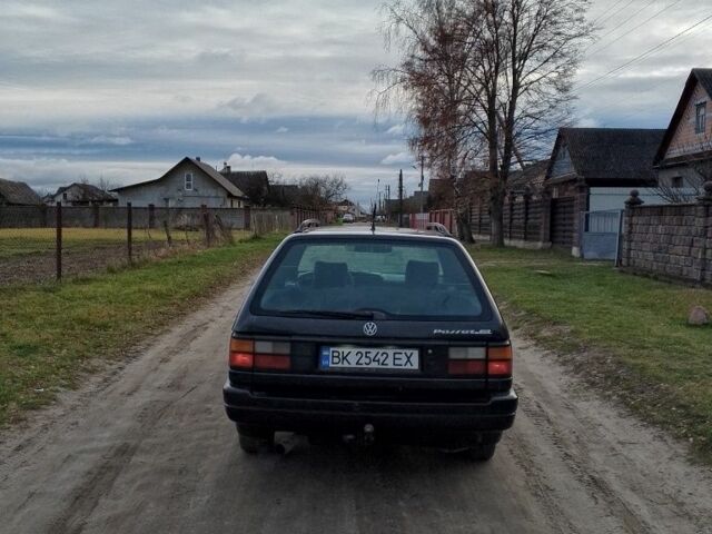 Черный Фольксваген Пассат Вариант, объемом двигателя 2 л и пробегом 89 тыс. км за 1699 $, фото 1 на Automoto.ua