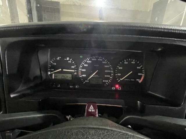 Черный Фольксваген Пассат Вариант, объемом двигателя 2 л и пробегом 328 тыс. км за 1799 $, фото 6 на Automoto.ua