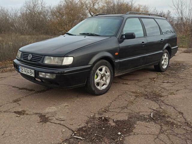 Черный Фольксваген Пассат Вариант, объемом двигателя 1.8 л и пробегом 1 тыс. км за 1650 $, фото 4 на Automoto.ua