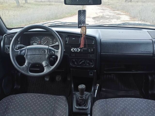 Черный Фольксваген Пассат Вариант, объемом двигателя 1.8 л и пробегом 1 тыс. км за 1650 $, фото 16 на Automoto.ua