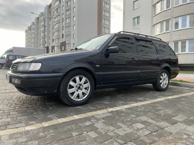 Черный Фольксваген Пассат Вариант, объемом двигателя 1.8 л и пробегом 415 тыс. км за 2299 $, фото 19 на Automoto.ua