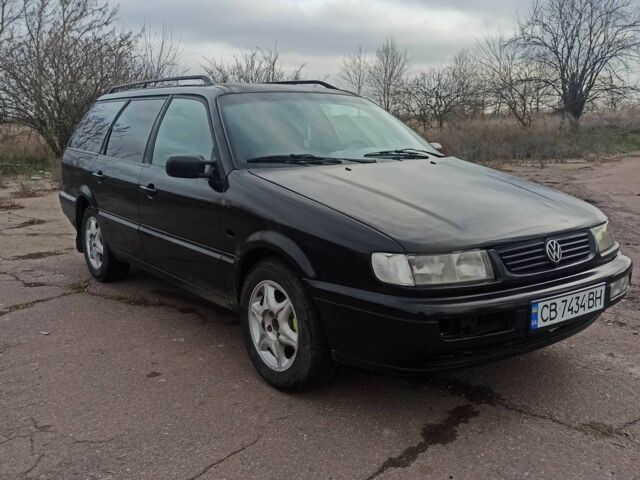 Черный Фольксваген Пассат Вариант, объемом двигателя 1.8 л и пробегом 1 тыс. км за 1650 $, фото 1 на Automoto.ua