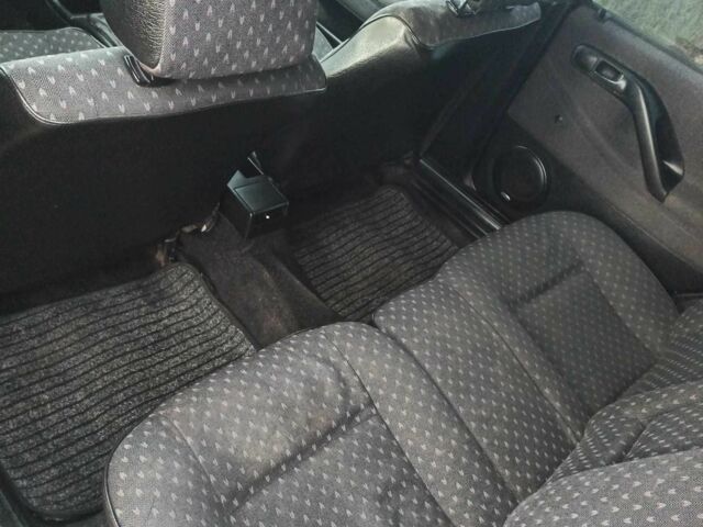 Черный Фольксваген Пассат Вариант, объемом двигателя 1.8 л и пробегом 1 тыс. км за 1650 $, фото 8 на Automoto.ua