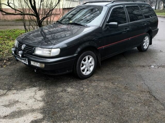 Чорний Фольксваген Пассат Варіант, об'ємом двигуна 2 л та пробігом 300 тис. км за 2800 $, фото 1 на Automoto.ua