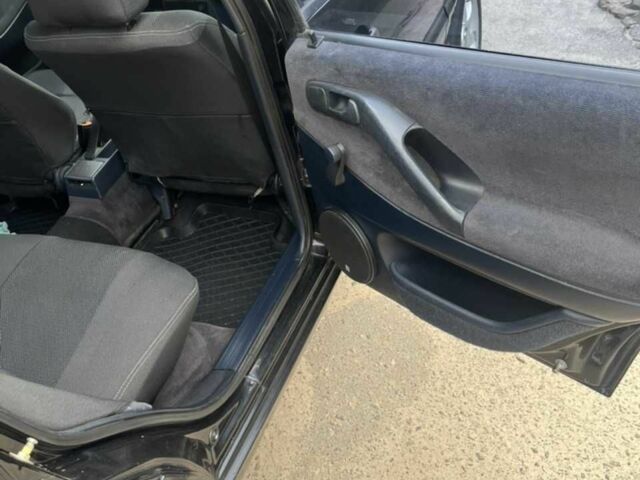 Черный Фольксваген Пассат Вариант, объемом двигателя 2 л и пробегом 503 тыс. км за 2450 $, фото 16 на Automoto.ua