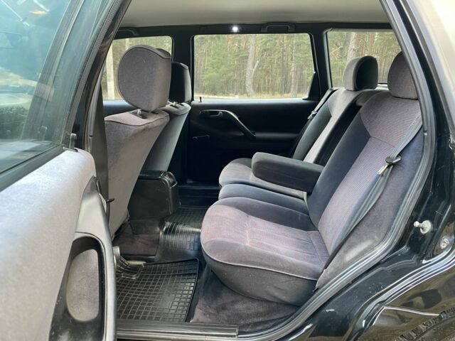 Чорний Фольксваген Пассат Варіант, об'ємом двигуна 2 л та пробігом 330 тис. км за 3550 $, фото 17 на Automoto.ua