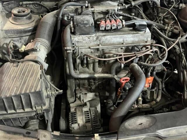 Черный Фольксваген Пассат Вариант, объемом двигателя 2 л и пробегом 503 тыс. км за 2450 $, фото 23 на Automoto.ua