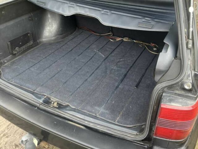 Черный Фольксваген Пассат Вариант, объемом двигателя 2 л и пробегом 503 тыс. км за 2450 $, фото 21 на Automoto.ua