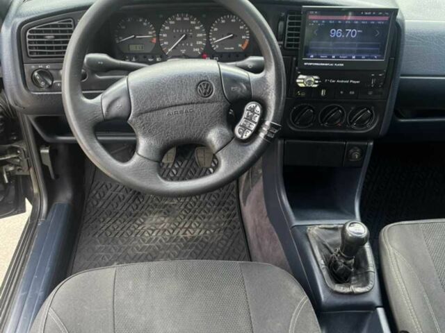 Черный Фольксваген Пассат Вариант, объемом двигателя 2 л и пробегом 503 тыс. км за 2450 $, фото 12 на Automoto.ua