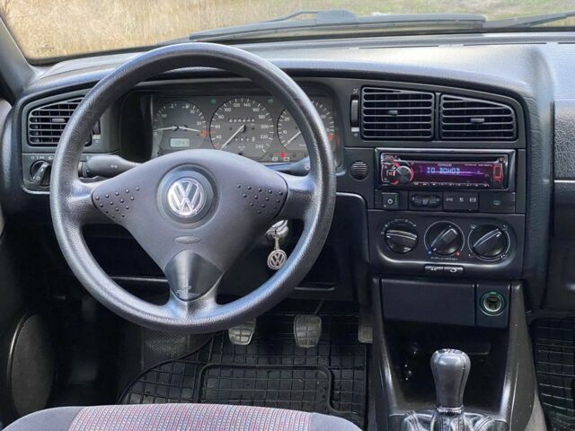 Чорний Фольксваген Пассат Варіант, об'ємом двигуна 2 л та пробігом 330 тис. км за 3550 $, фото 12 на Automoto.ua