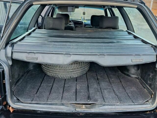 Черный Фольксваген Пассат Вариант, объемом двигателя 1.6 л и пробегом 1000 тыс. км за 1800 $, фото 7 на Automoto.ua