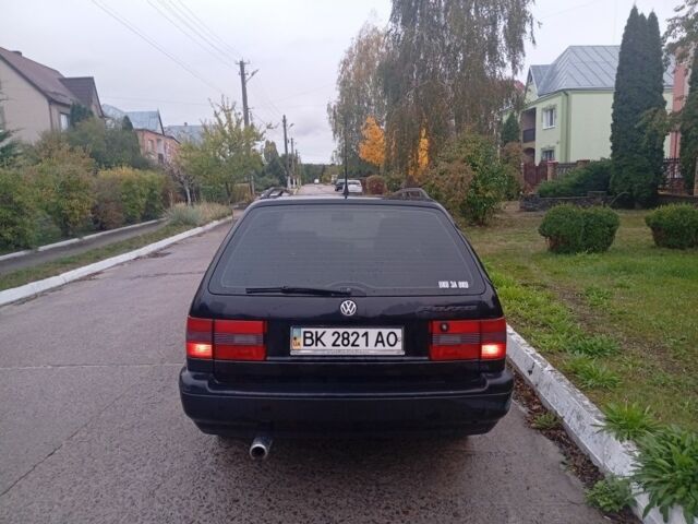 Фольксваген Пассат Вариант 1996 в Вараш (Кузнецовск) на Automoto.ua Черный Фольксваген Пассат Вариант, объемом двигателя 1.8 л и пробегом 260 тыс. км за 1800 $, фото 4 на Automoto.ua