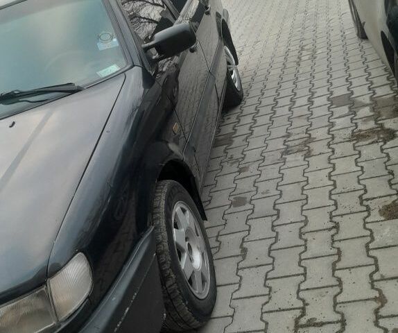 Чорний Фольксваген Пассат Варіант, об'ємом двигуна 2 л та пробігом 400 тис. км за 1100 $, фото 5 на Automoto.ua