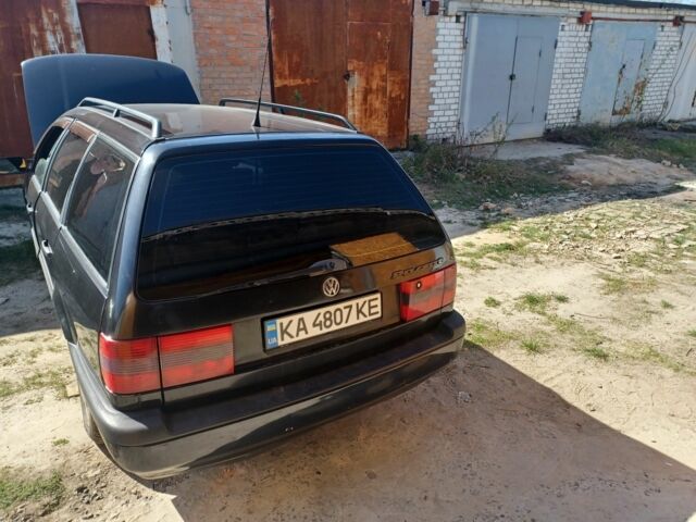 Чорний Фольксваген Пассат Варіант, об'ємом двигуна 1.8 л та пробігом 300 тис. км за 2950 $, фото 6 на Automoto.ua