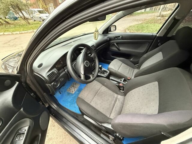 Чорний Фольксваген Пассат Варіант, об'ємом двигуна 1.6 л та пробігом 335 тис. км за 2999 $, фото 9 на Automoto.ua