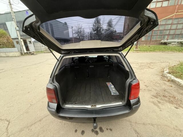 Чорний Фольксваген Пассат Варіант, об'ємом двигуна 1.6 л та пробігом 335 тис. км за 2999 $, фото 11 на Automoto.ua