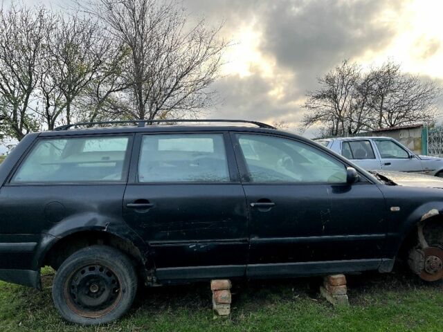 Чорний Фольксваген Пассат Варіант, об'ємом двигуна 1.9 л та пробігом 2 тис. км за 500 $, фото 1 на Automoto.ua