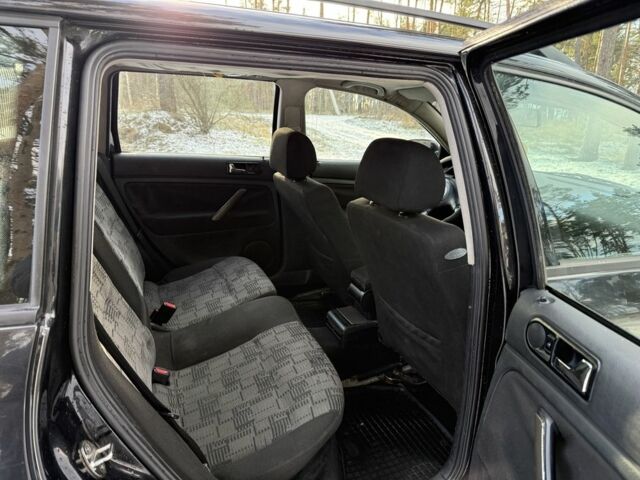 Черный Фольксваген Пассат Вариант, объемом двигателя 1.9 л и пробегом 323 тыс. км за 1750 $, фото 5 на Automoto.ua