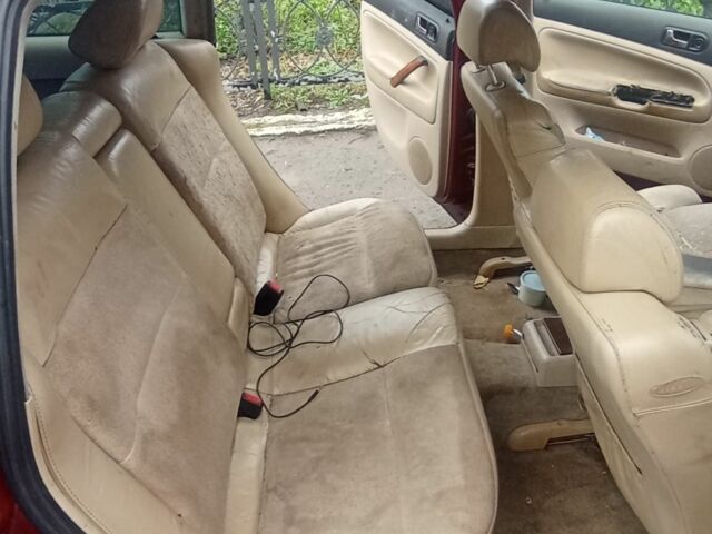 Черный Фольксваген Пассат Вариант, объемом двигателя 1.8 л и пробегом 300 тыс. км за 1200 $, фото 2 на Automoto.ua