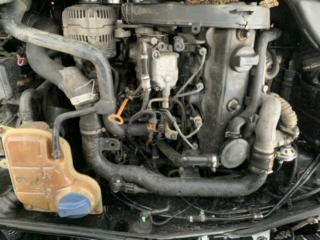 Черный Фольксваген Пассат Вариант, объемом двигателя 1.9 л и пробегом 457 тыс. км за 1350 $, фото 6 на Automoto.ua