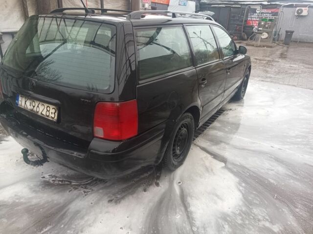 Черный Фольксваген Пассат Вариант, объемом двигателя 0 л и пробегом 400 тыс. км за 1800 $, фото 3 на Automoto.ua