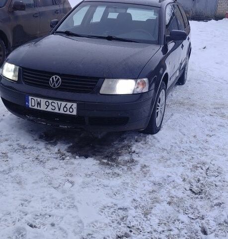 Чорний Фольксваген Пассат Варіант, об'ємом двигуна 2 л та пробігом 380 тис. км за 2607 $, фото 1 на Automoto.ua