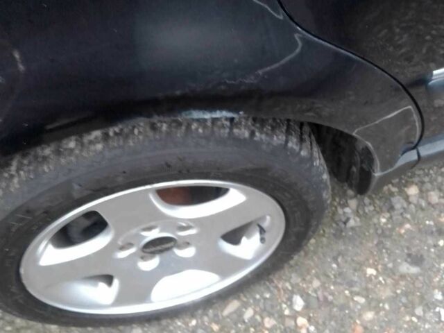 Черный Фольксваген Пассат Вариант, объемом двигателя 1.6 л и пробегом 293 тыс. км за 4100 $, фото 7 на Automoto.ua