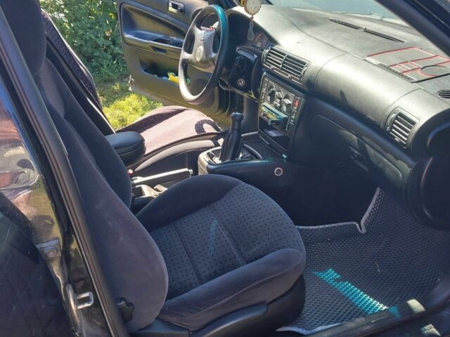 Черный Фольксваген Пассат Вариант, объемом двигателя 1.9 л и пробегом 292 тыс. км за 3300 $, фото 3 на Automoto.ua