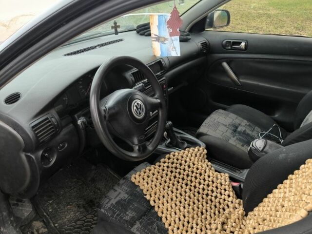 Чорний Фольксваген Пассат Варіант, об'ємом двигуна 1.9 л та пробігом 300 тис. км за 999 $, фото 7 на Automoto.ua