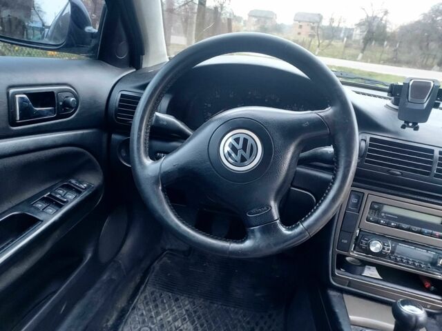 Черный Фольксваген Пассат Вариант, объемом двигателя 1.9 л и пробегом 520 тыс. км за 3200 $, фото 1 на Automoto.ua