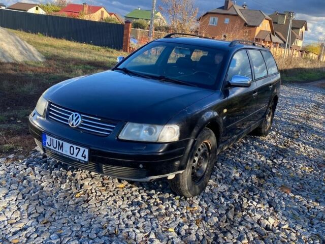 Чорний Фольксваген Пассат Варіант, об'ємом двигуна 0 л та пробігом 300 тис. км за 1600 $, фото 1 на Automoto.ua