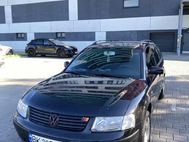 Чорний Фольксваген Пассат Варіант, об'ємом двигуна 1.6 л та пробігом 370 тис. км за 2800 $, фото 6 на Automoto.ua