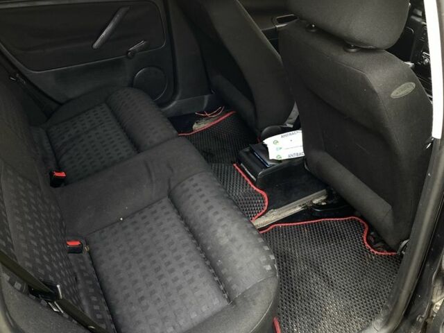 Чорний Фольксваген Пассат Варіант, об'ємом двигуна 1.6 л та пробігом 370 тис. км за 2800 $, фото 12 на Automoto.ua