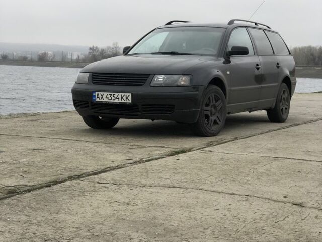 Черный Фольксваген Пассат Вариант, объемом двигателя 1.9 л и пробегом 390 тыс. км за 3700 $, фото 14 на Automoto.ua