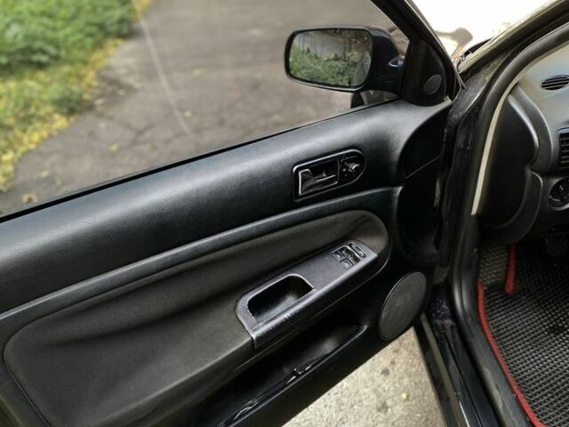 Чорний Фольксваген Пассат Варіант, об'ємом двигуна 1.6 л та пробігом 370 тис. км за 2800 $, фото 11 на Automoto.ua