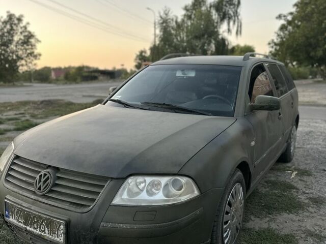 Черный Фольксваген Пассат Вариант, объемом двигателя 1.9 л и пробегом 430 тыс. км за 2500 $, фото 1 на Automoto.ua