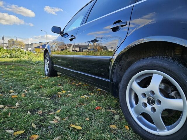 Фольксваген Пассат Варіант 2001 у Житомирі на Automoto.ua Чорний Фольксваген Пассат Варіант, об'ємом двигуна 1.9 л та пробігом 327 тис. км за 2050 $, фото 4 на Automoto.ua