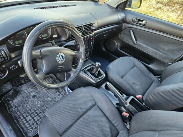 Фольксваген Пассат Варіант 2001 у Житомирі на Automoto.ua Чорний Фольксваген Пассат Варіант, об'ємом двигуна 1.9 л та пробігом 327 тис. км за 2050 $, фото 12 на Automoto.ua