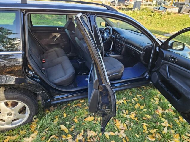 Фольксваген Пассат Варіант 2001 у Житомирі на Automoto.ua Чорний Фольксваген Пассат Варіант, об'ємом двигуна 1.9 л та пробігом 327 тис. км за 2050 $, фото 6 на Automoto.ua