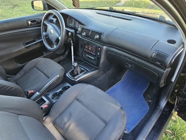 Фольксваген Пассат Варіант 2001 у Житомирі на Automoto.ua Чорний Фольксваген Пассат Варіант, об'ємом двигуна 1.9 л та пробігом 327 тис. км за 2050 $, фото 9 на Automoto.ua