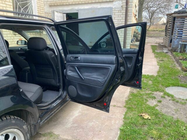 Черный Фольксваген Пассат Вариант, объемом двигателя 2 л и пробегом 218 тыс. км за 4000 $, фото 9 на Automoto.ua