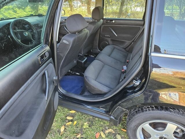 Фольксваген Пассат Варіант 2001 у Житомирі на Automoto.ua Чорний Фольксваген Пассат Варіант, об'ємом двигуна 1.9 л та пробігом 327 тис. км за 2050 $, фото 15 на Automoto.ua