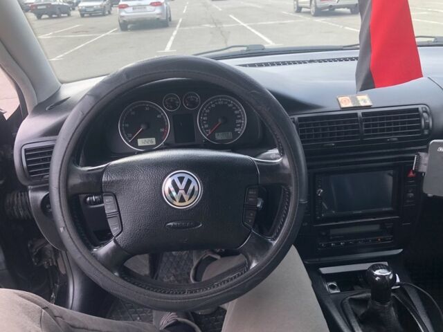 Черный Фольксваген Пассат Вариант, объемом двигателя 1.9 л и пробегом 317 тыс. км за 3094 $, фото 4 на Automoto.ua