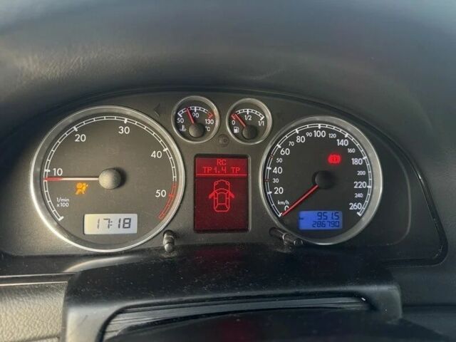 Черный Фольксваген Пассат Вариант, объемом двигателя 0 л и пробегом 286 тыс. км за 1550 $, фото 12 на Automoto.ua