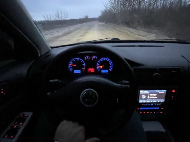 Черный Фольксваген Пассат Вариант, объемом двигателя 1.8 л и пробегом 211 тыс. км за 5000 $, фото 11 на Automoto.ua