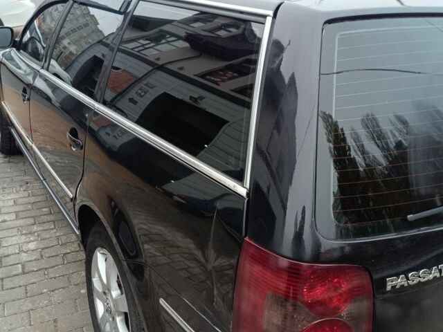 Черный Фольксваген Пассат Вариант, объемом двигателя 2.5 л и пробегом 405 тыс. км за 3700 $, фото 3 на Automoto.ua