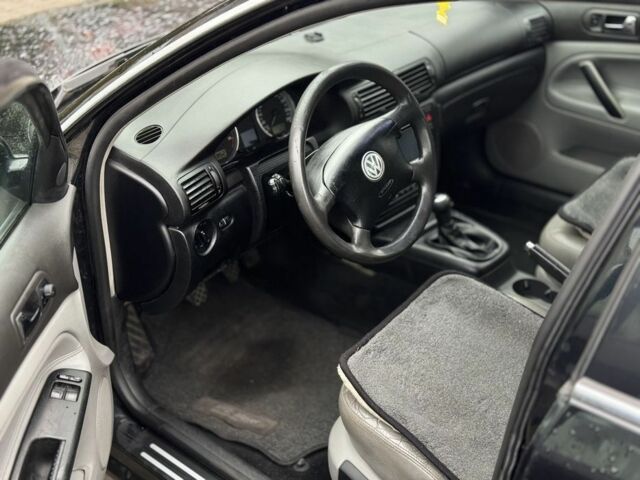 Чорний Фольксваген Пассат Варіант, об'ємом двигуна 0 л та пробігом 289 тис. км за 1800 $, фото 1 на Automoto.ua