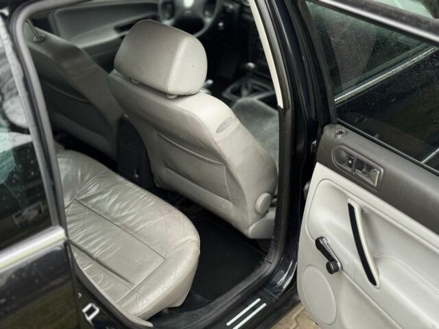 Чорний Фольксваген Пассат Варіант, об'ємом двигуна 0 л та пробігом 289 тис. км за 1800 $, фото 2 на Automoto.ua